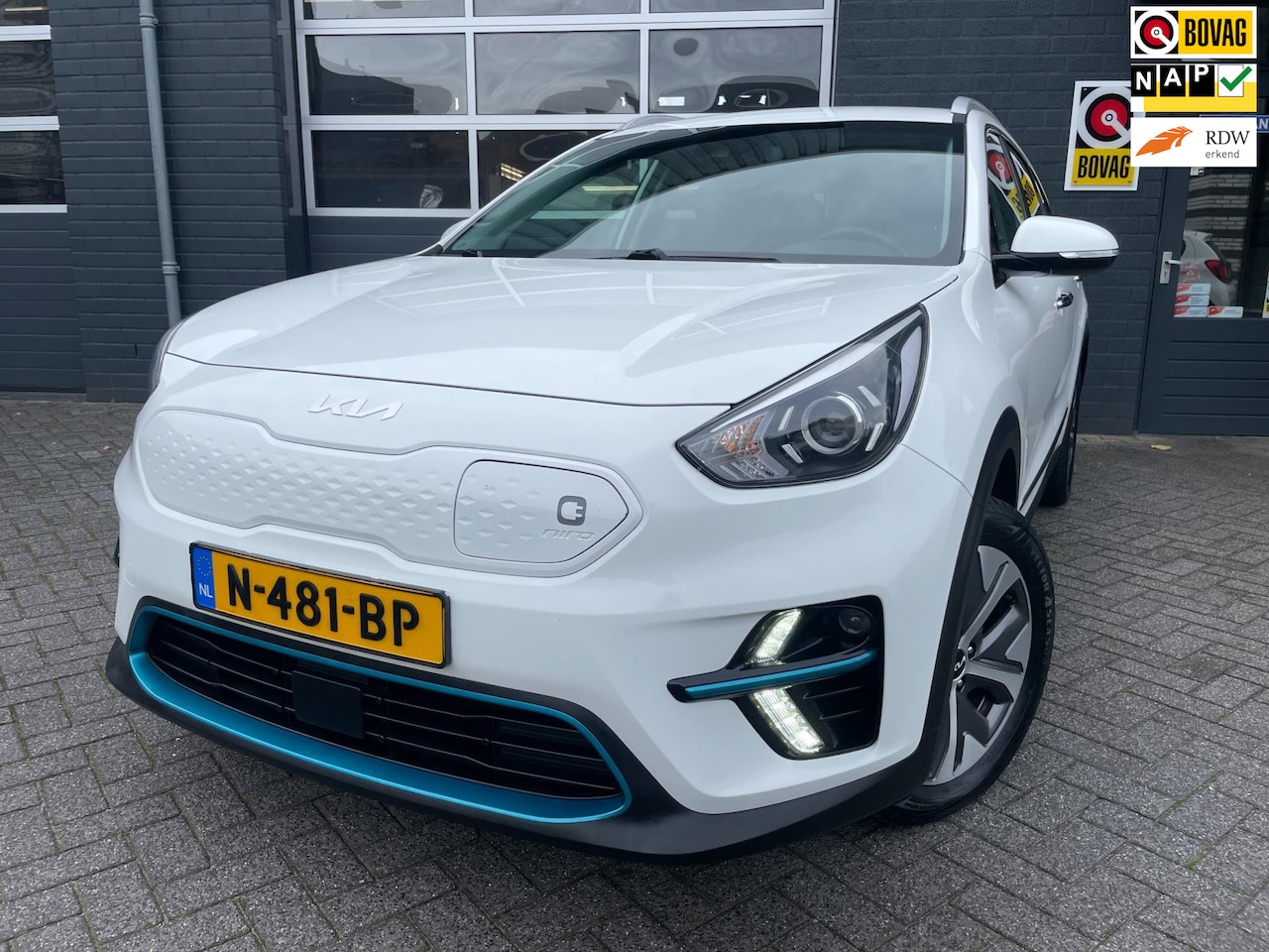 Kia e-Niro - Edition 64 kWh €20.850 NA SUBSIDIE Navi, Stoel/Stuurverw, Keyles - AutoWereld.nl