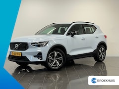 Volvo XC40 - B4 Plus Dark | Cruise Adaptief | BLIS | Verwarmbare voorruit | Trekhaak |