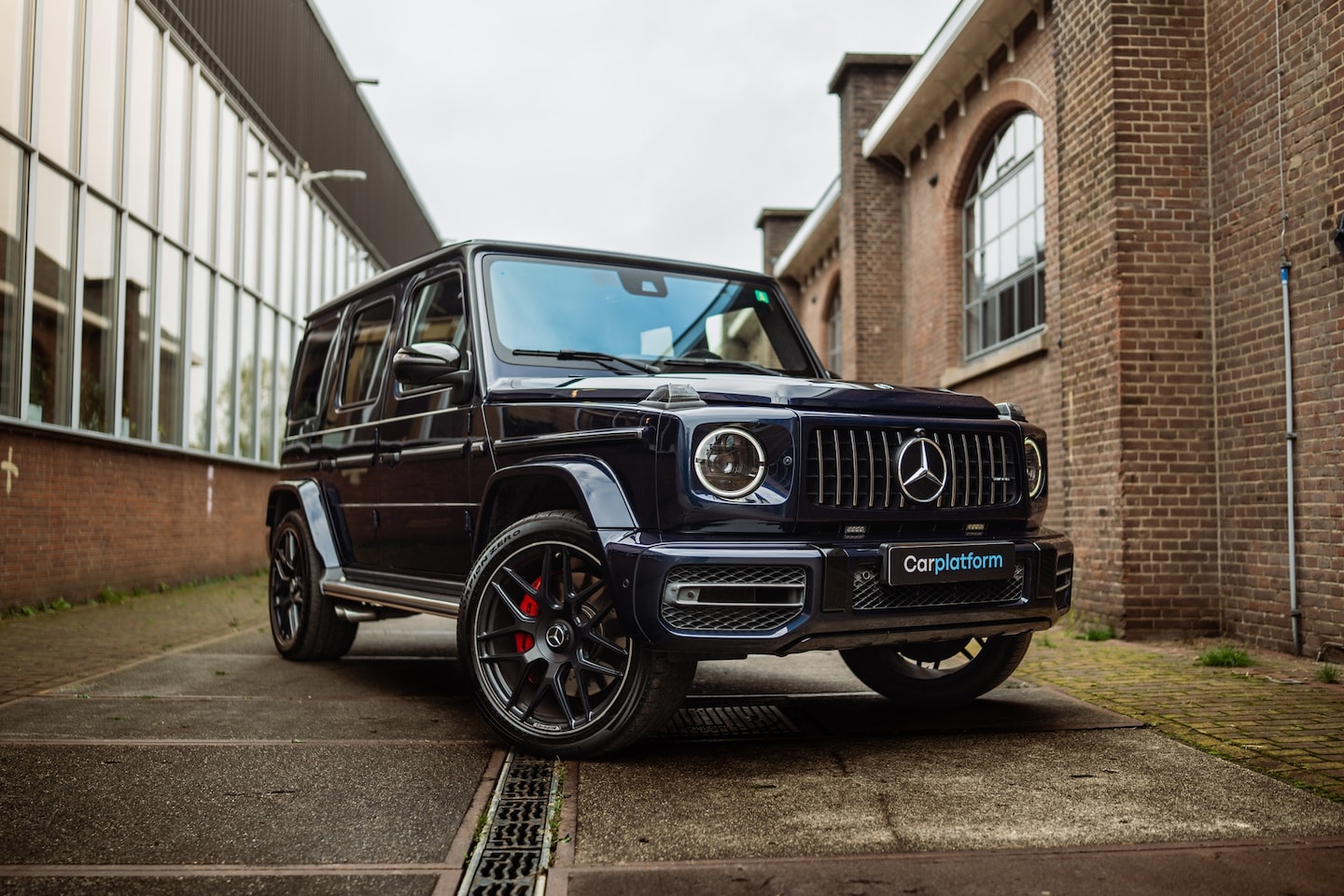 Mercedes-Benz G-klasse - 63 AMG 4 MATIC | Burmester | Vol Leder | Pano | Stoelventilatie - AutoWereld.nl