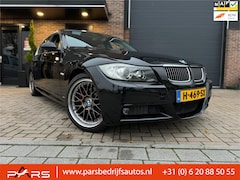 BMW M3 - 3-serie 330i M /// Pakket Sport 259PK Airco Navi Pano Leder Zwart Elk.Ramen zeer nette