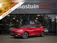 Seat Leon - 1.5 eTSI FR Business Intense , Pano dak, Adap. cruise,