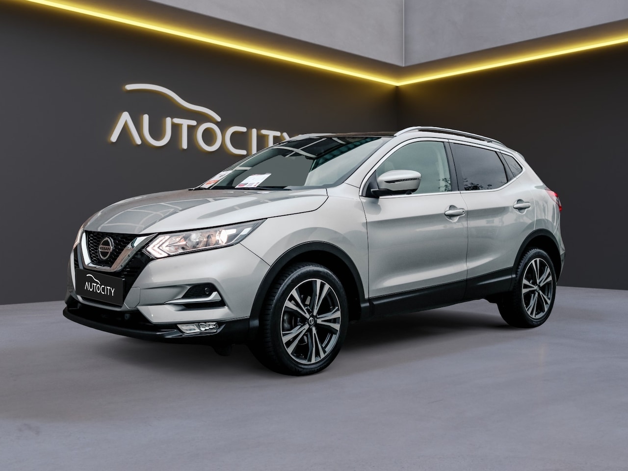 Nissan Qashqai - 1.3 DIG-T N-Connecta Navi l Pano l 360 - AutoWereld.nl