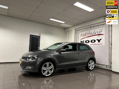 Volkswagen Polo - 1.2 TSI Highline * Automaat / Navigatie / 17" LM Velgen / NL Auto