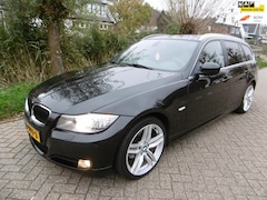 BMW 3-serie Touring - 318i Luxury Line Clima Leder Navi Xenon Historie