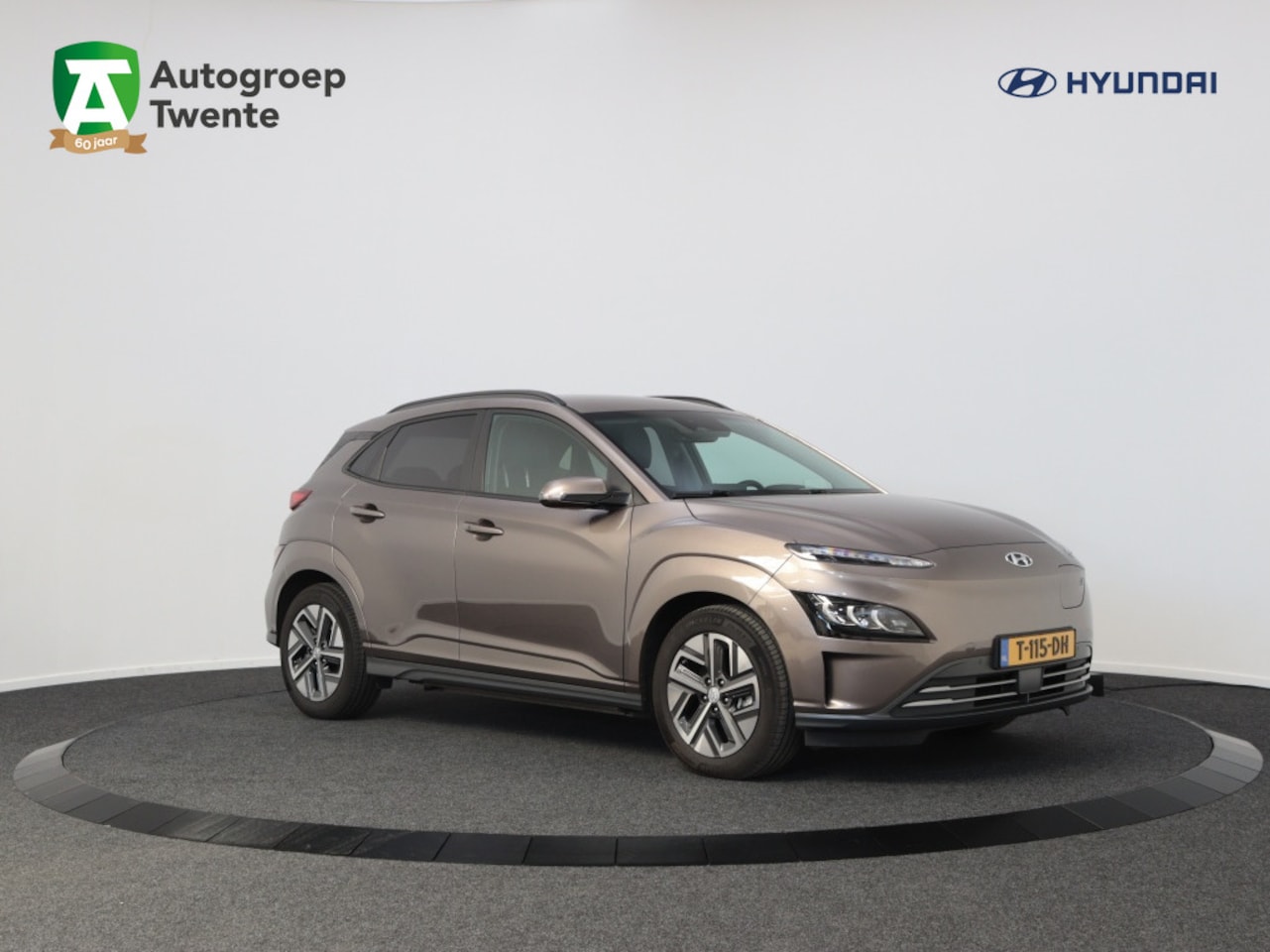 Hyundai Kona Electric - EV Premium 64 kWh | Navigatie | Leder | Camera | Carplay | Airco - AutoWereld.nl