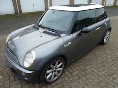 MINI Cooper S - 1.6 tekst goed lezen