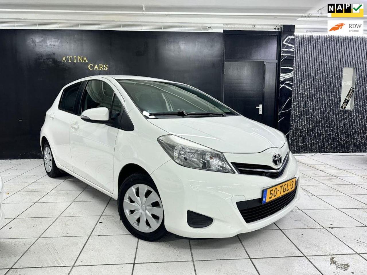 Toyota Yaris - 1.0 VVT-i Aspiration 1e eigenaar - AutoWereld.nl