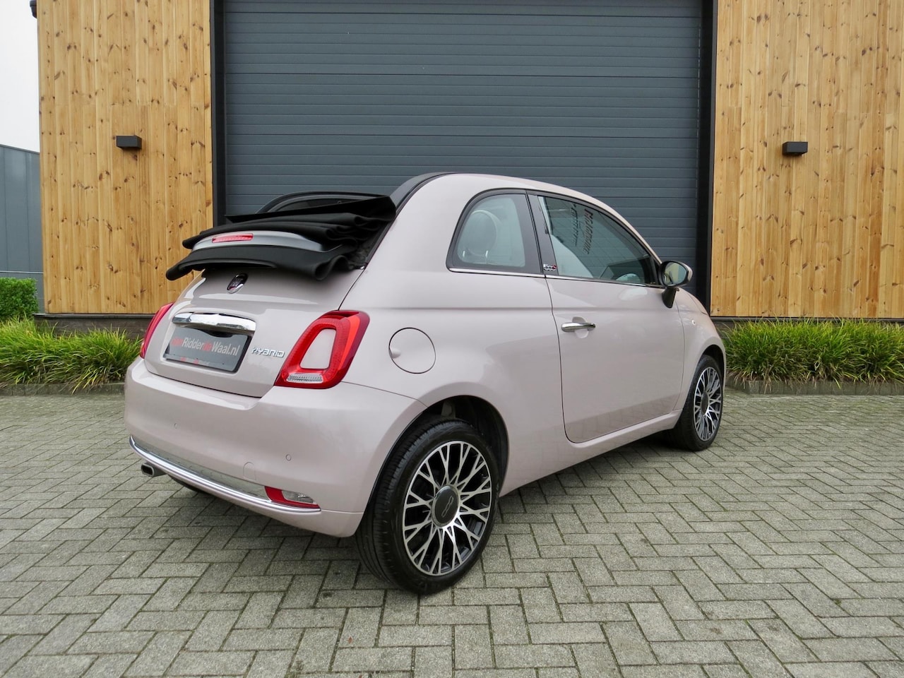 Fiat 500 C - 1.0 Hybrid Star *Big Navi *Carplay *Unieke kleur - AutoWereld.nl