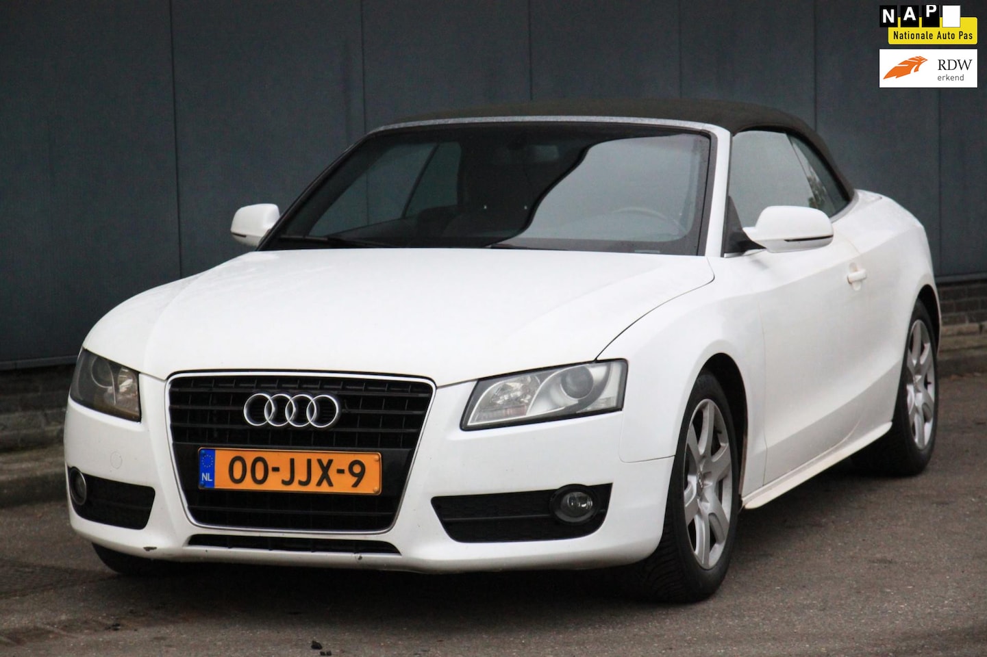 Audi A5 Cabriolet - 3.2 FSI Navigatie/Parkeersensor/Stoelverwarming/Windscherm - AutoWereld.nl