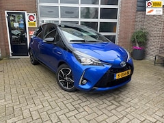 Toyota Yaris - 1.5 Hybrid Bi-Tone|CRUISE/CAMERA