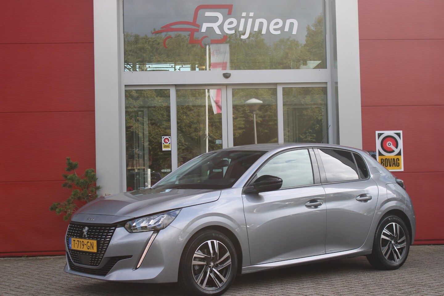 Peugeot 208 - 1.2 100PK AUTOMAAT ALLURE PACK | NAVIGATIE 10" TOUCHSCREEN | APPLE CARPLAY/ANDROID AUTO | - AutoWereld.nl