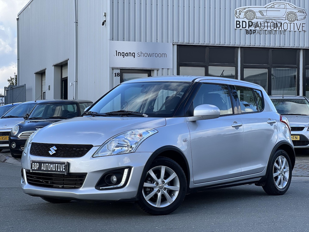 Suzuki Swift - 1.2 Dynamic EASSS UNIEK LAGE KM STAND!AIRCO/STOELVERWARMING/NL AUTO - AutoWereld.nl