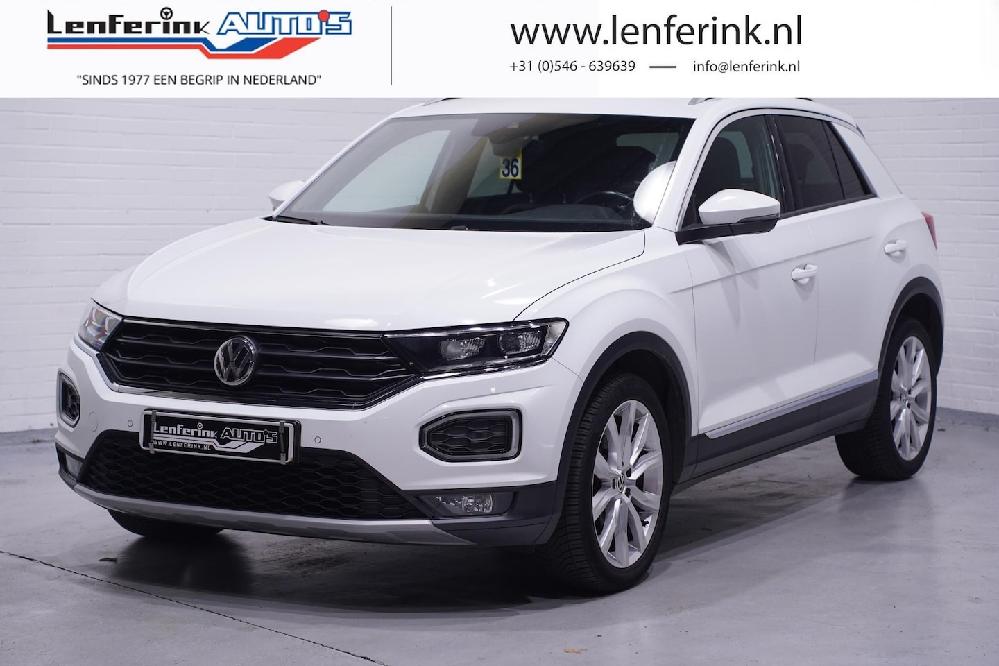 Volkswagen T-Roc - 1.5 TSI Sport Clima Camera Apple Carplay Active display Elektrische Achterklep - AutoWereld.nl