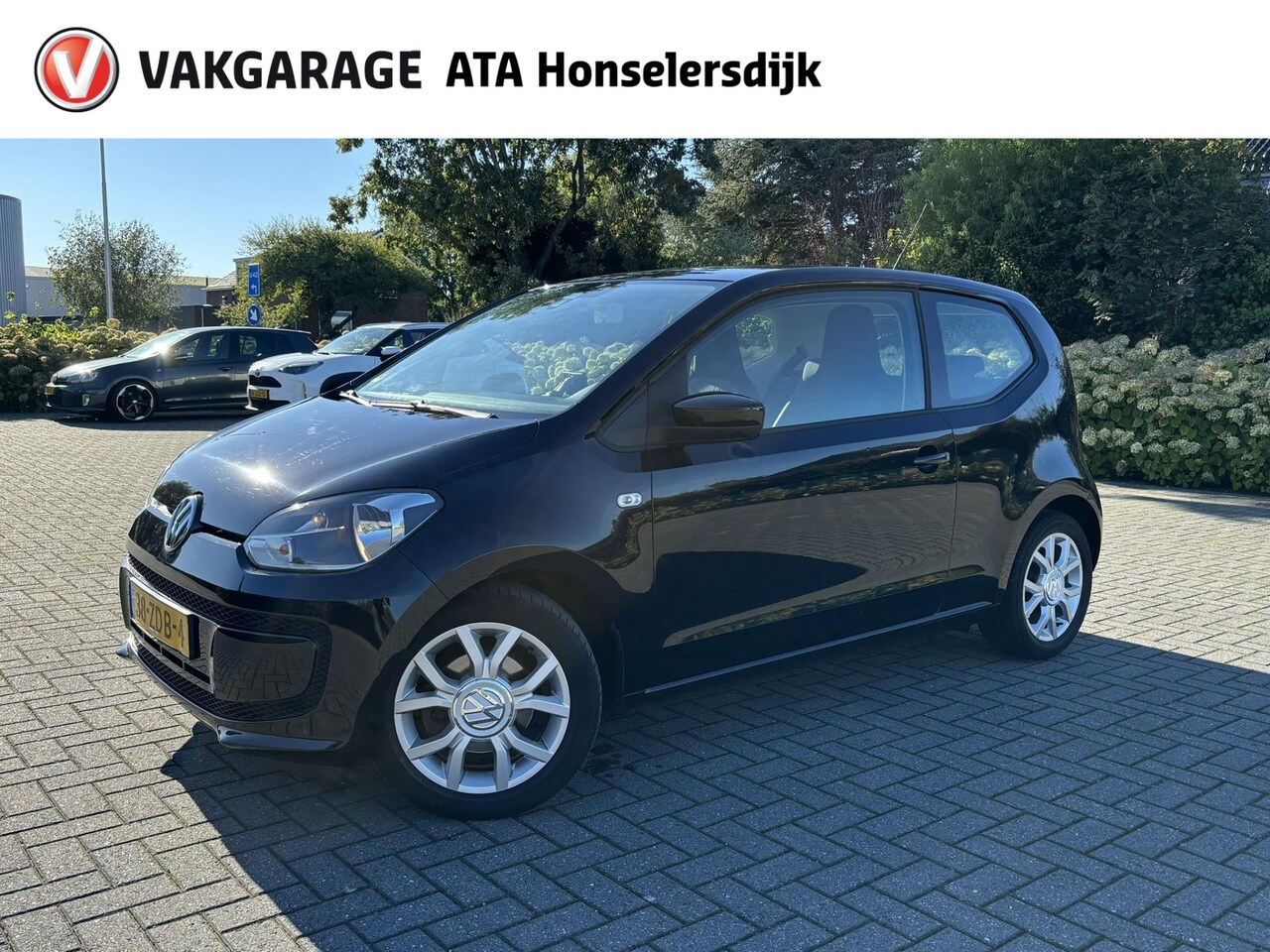 Volkswagen Up! - 1.0 move up! BlueMotion | navi | Airco | - AutoWereld.nl