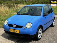 Volkswagen Lupo - 1.4-16V Trendline 3-Drs Stuurbekrachtiging El. pakket Audio/CD Colorpakket LMV 15" Dealero