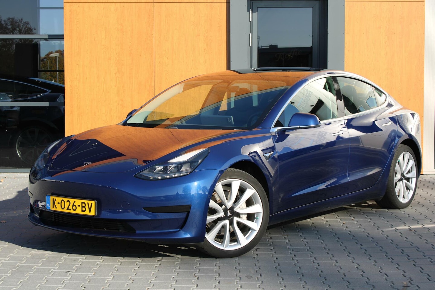 Tesla Model 3 - Standard RWD Plus 60 kWh | Trekhaak | Pano | Autopilot - AutoWereld.nl