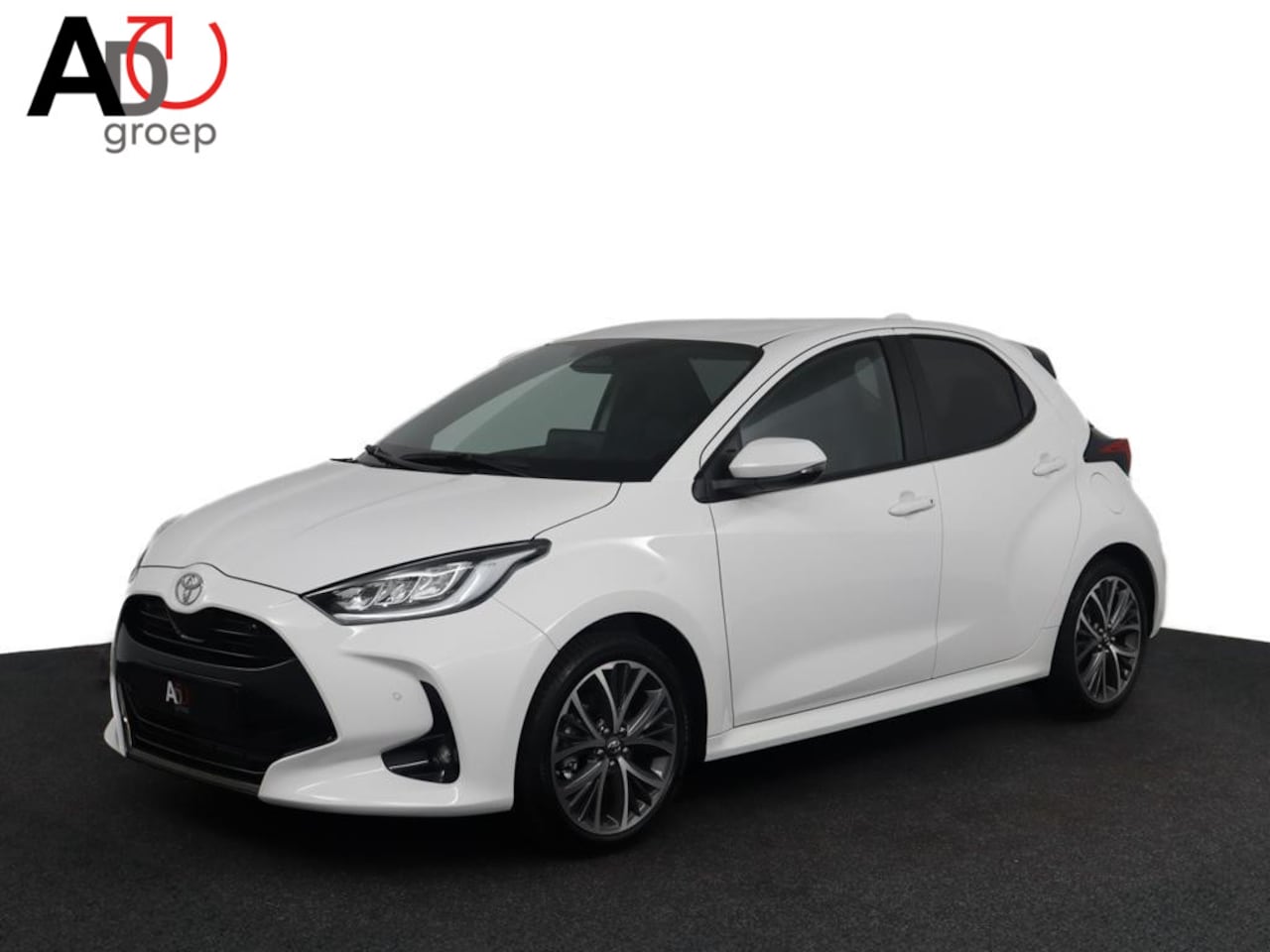 Toyota Yaris - 1.5 Hybrid 130 Executive | Nieuw direct leverbaar | 10 jaar fabrieksgarantie | - AutoWereld.nl