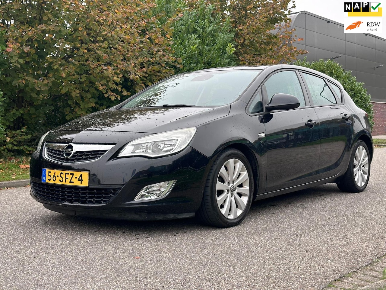 Opel Astra - 1.6 Edition 5DR*Cruise*Airco*LM velgen*APK*Bluetooth* - AutoWereld.nl