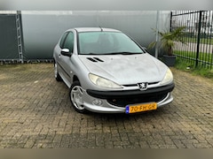 Peugeot 206 - 1.4 XS - Stuurbekr - APK 01-03-2025