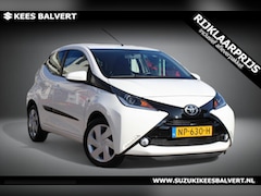 Toyota Aygo - 1.0 VVT-i x-play NAVIGATIE/CAMERA