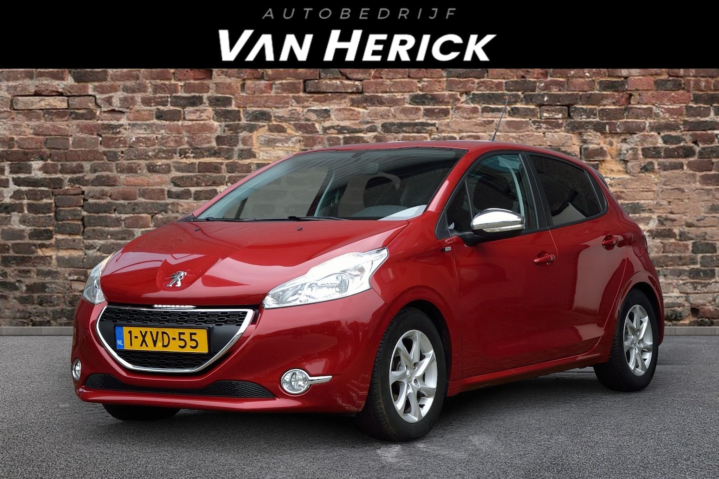 Peugeot 208 - 1.2 PureTech Blue Lease | Automaat | Navi | LM Velgen - AutoWereld.nl