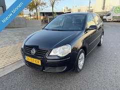 Volkswagen Polo - 1.4-16V Comfortline, Airco, 5 deuren,