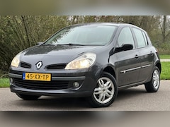 Renault Clio - 1.2-16V 5 Drs - Airco - 1e eig