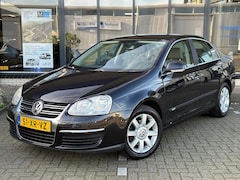 Volkswagen Jetta - 1.6 FSI Comfortline