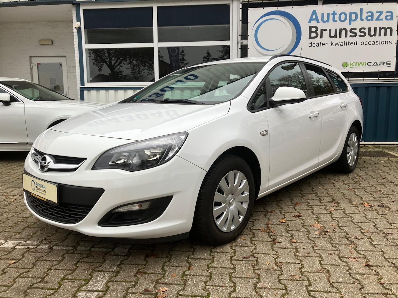 Opel Astra Sports Tourer - 1.6 Selection 1.6 Selection - AutoWereld.nl