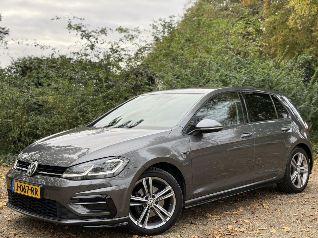 Volkswagen Golf - 1.4 TSI DSG R-Line / LED / Virtual / APP CON - AutoWereld.nl