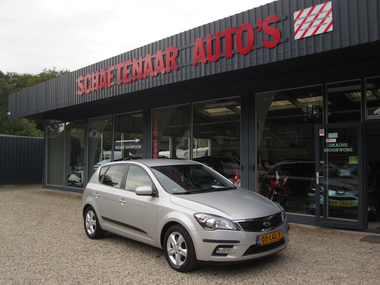 Kia Cee'd - 5 drs 1.4 CVVT Seven met trekhaak apk 18-11-2025 - AutoWereld.nl