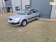 Kia Rio - 1.4 X-pect 1e ACTIE WEEK € 2750