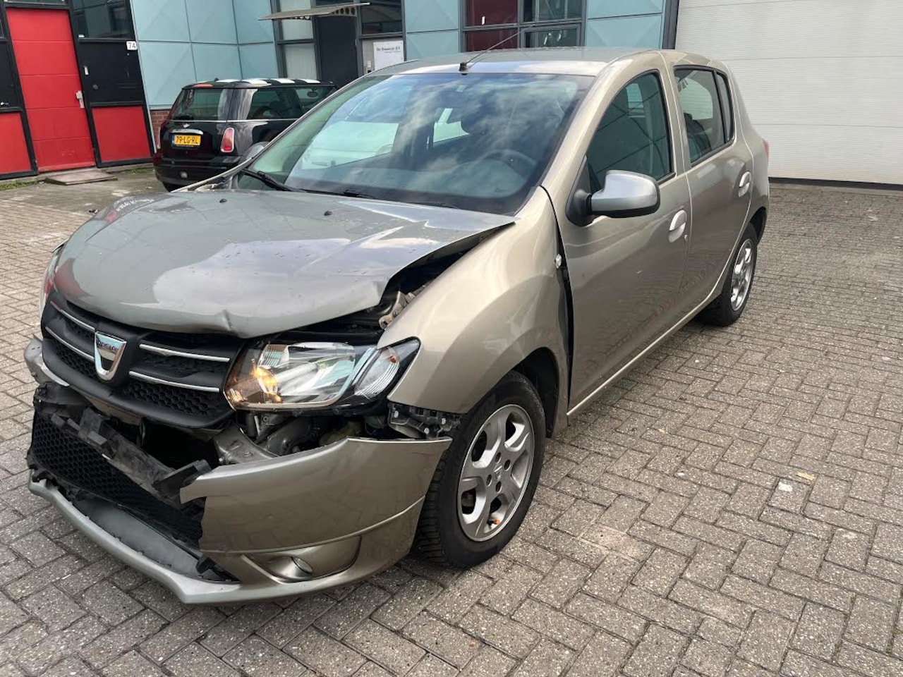 Dacia Sandero Stepway - 0.9 TCE 66KW NAP-AIRCO - AutoWereld.nl