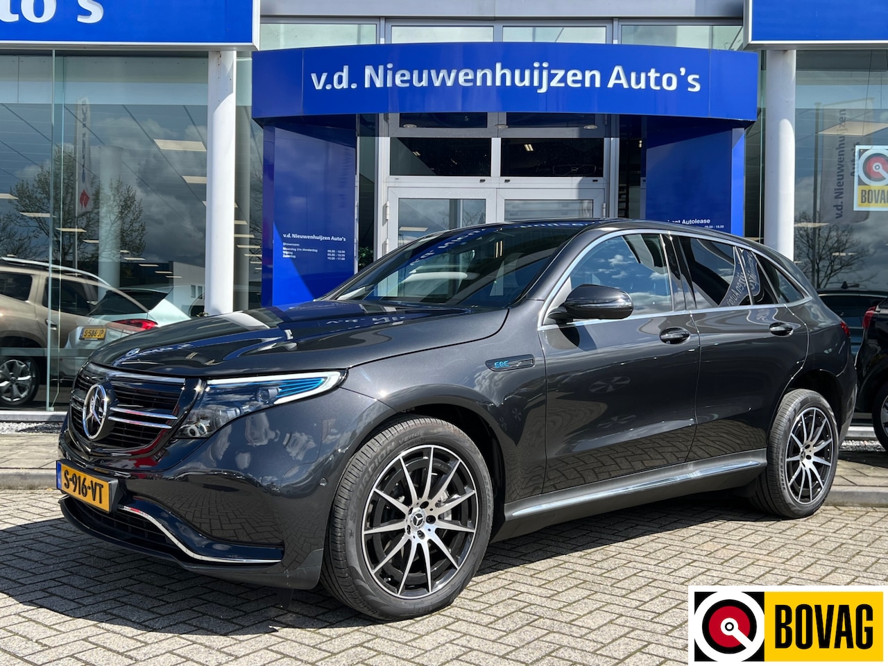 Mercedes-Benz EQC - 400 4MATIC AMG Line 80 kWh | Multibeam LED | 360 Camera | Actie €2000 subsidie  Info Bas: - AutoWereld.nl