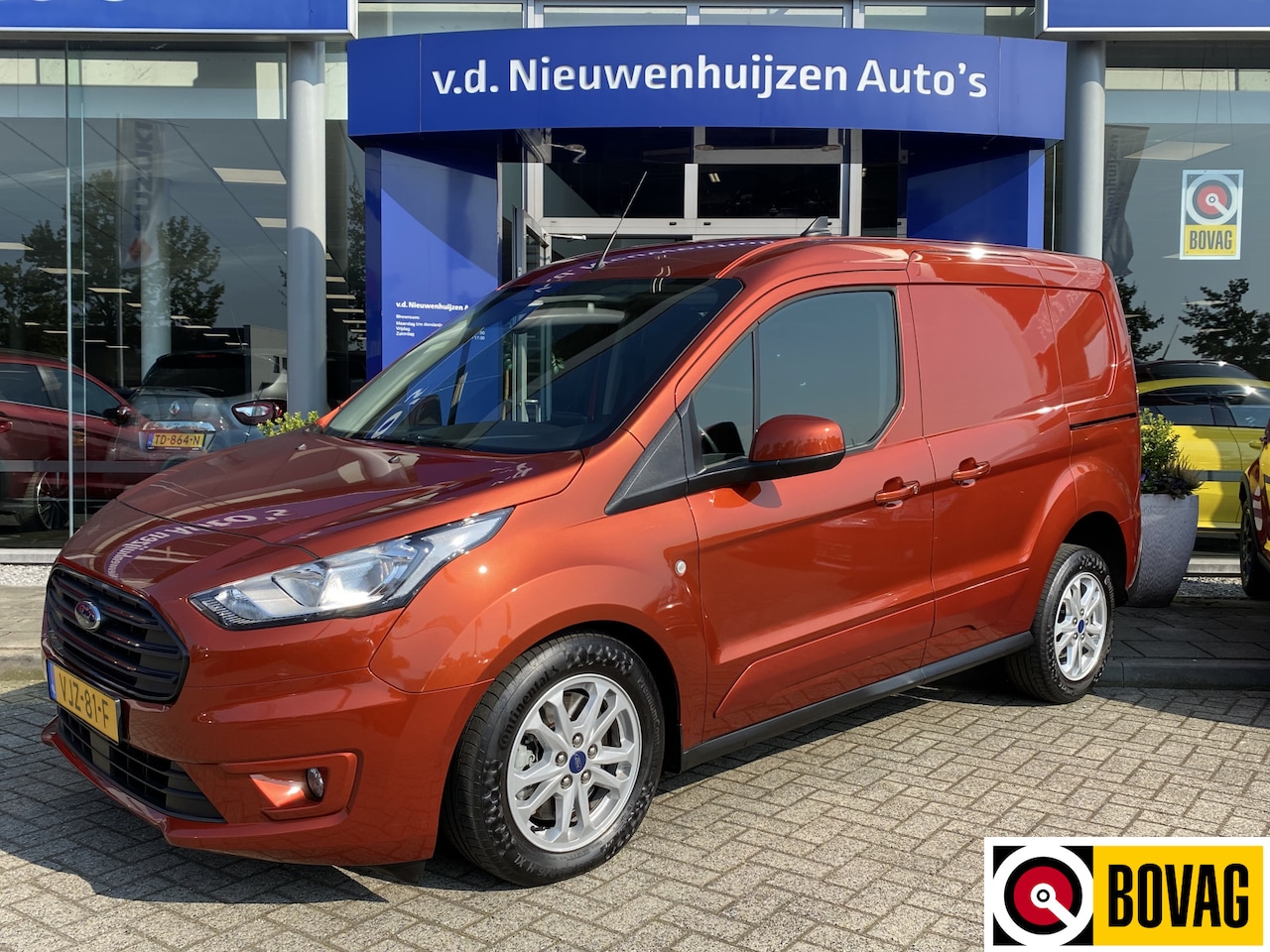 Ford Transit Connect - 1.5 EcoBlue L1 Limited 19.950 ex. BTW  AUTOMAAT  Navi  Camera Trekhaak Stoelverwarming  2x - AutoWereld.nl