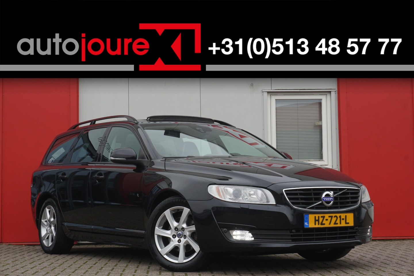 Volvo V70 - 2.0 D4 Summum | Schuif-/kanteldak | Camera | Navigatie | Leder | - AutoWereld.nl