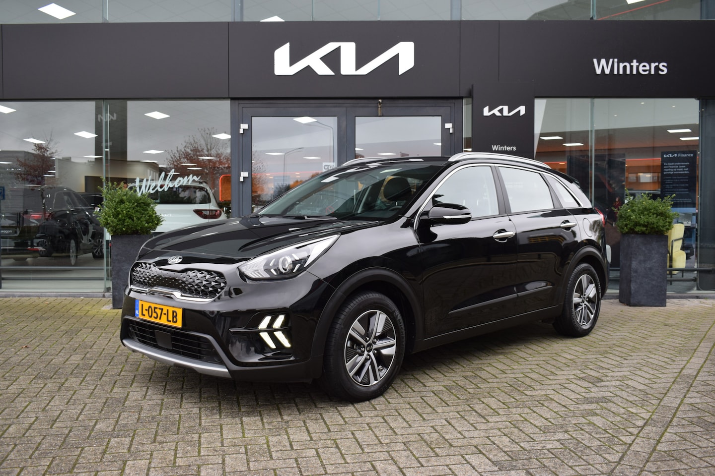 Kia Niro - 1.6i-16V Hybrid DynamicLine DCT6/Autom. ECC Cr.Control-Adapt. Navi+Camera BT+USB PDC Trekh - AutoWereld.nl