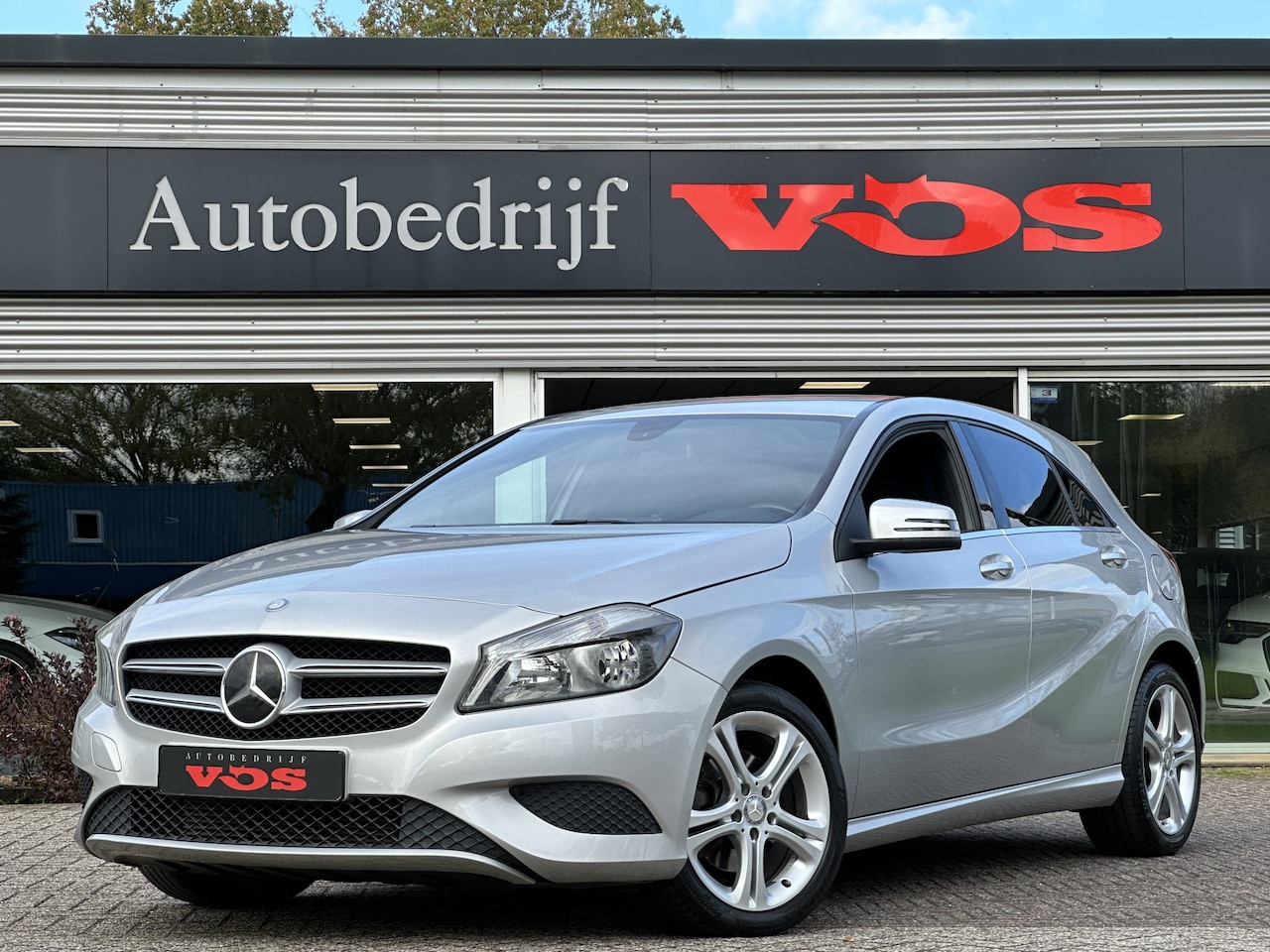 Mercedes-Benz A-klasse - 180 | Apple CarPlay | Cruise | Sportstoelen - AutoWereld.nl