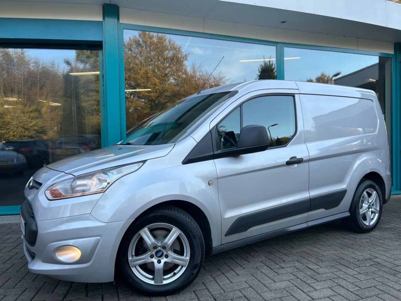 Ford Transit Connect - CONNECT 1.6 TDCI Airco, Cruise, 16Inch, TrHaak - AutoWereld.nl