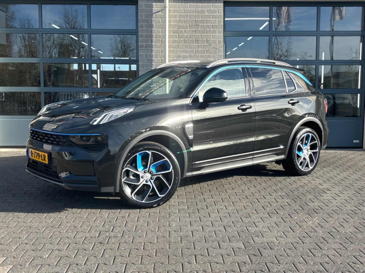 Lynk & Co 01 - 1.5 PLUG IN HYBRID | 360 CAMERA | SCHUIFDAK | - AutoWereld.nl