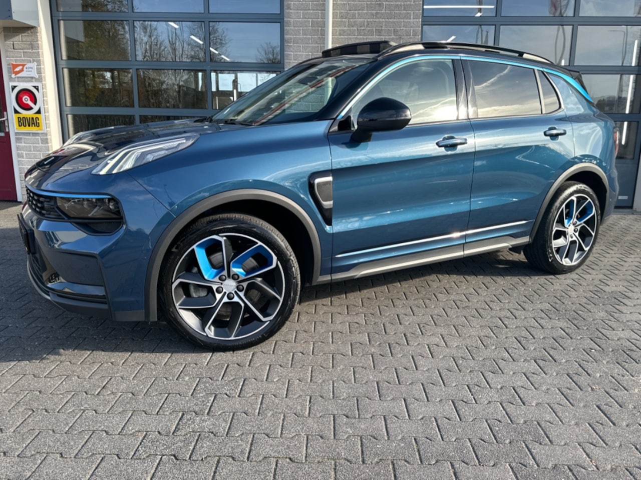 Lynk & Co 01 - 1.5 PLUG IN HYBRID | NL AUTO | SCHUIFDAK | - AutoWereld.nl