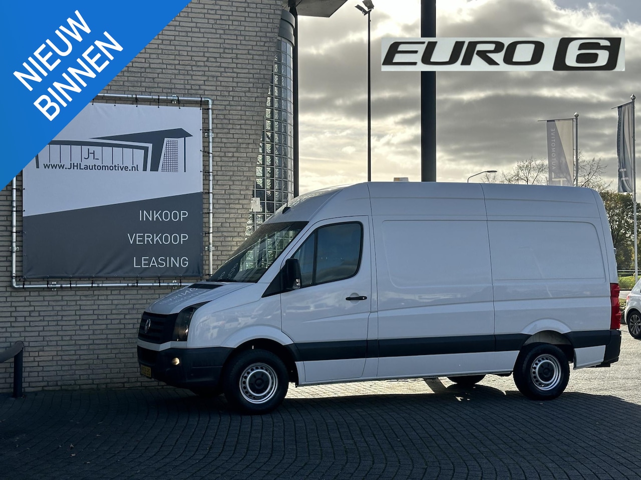 Volkswagen Crafter - 35 2.0 TDI L2H2*A/C*3500KG HAAK*NAVI*CRUISE* - AutoWereld.nl