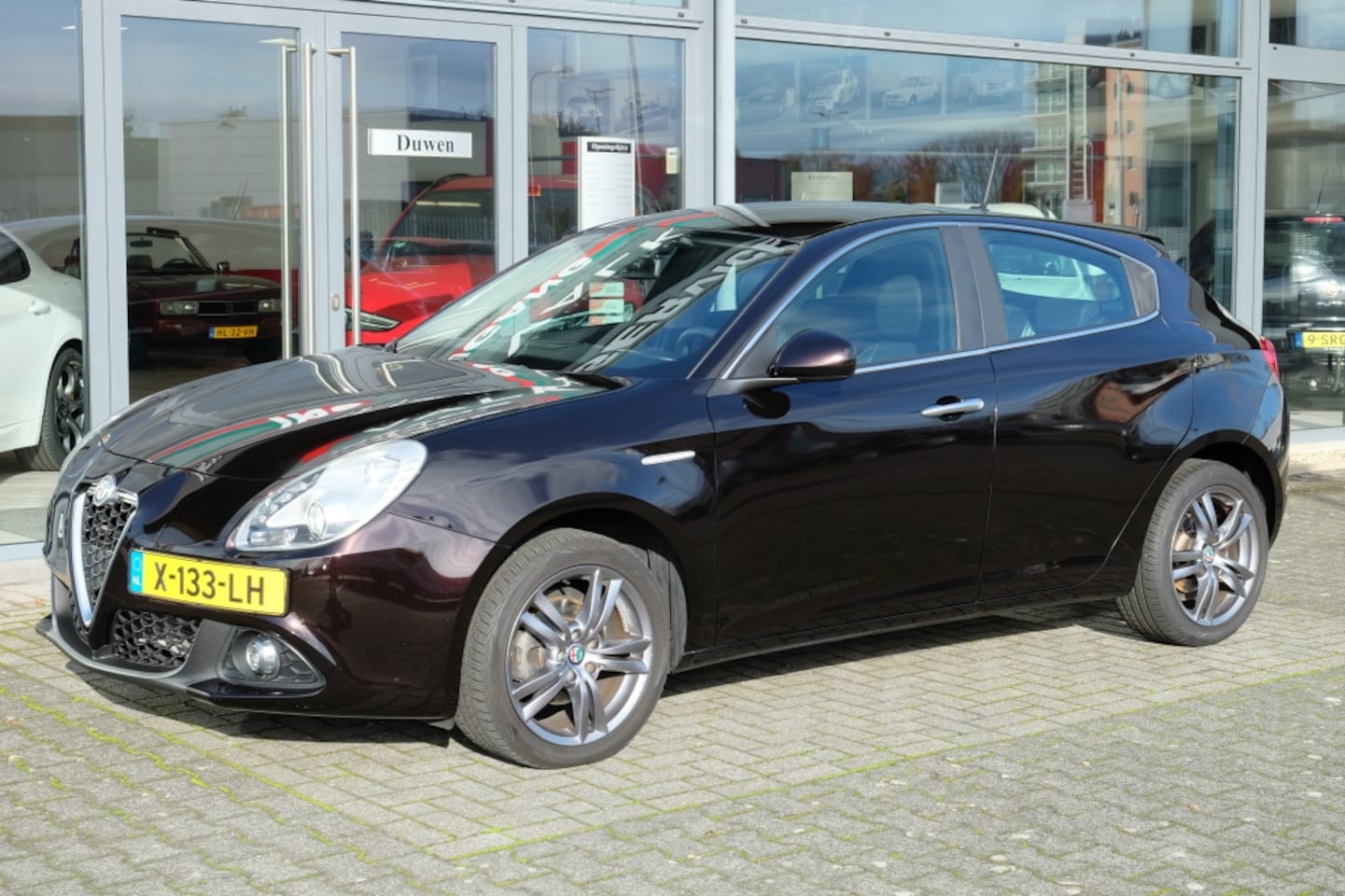 Alfa Romeo Giulietta - 1.4 Turbo 120pk Navi Pdc Leer - AutoWereld.nl