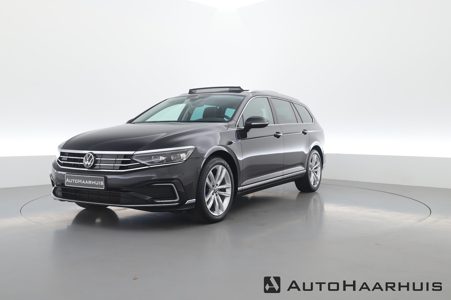 Volkswagen Passat Variant - 1.4 TSI PHEV GTE R-line | Pano | HUD | Navi | Travel Assist | Massage | Leder - AutoWereld.nl