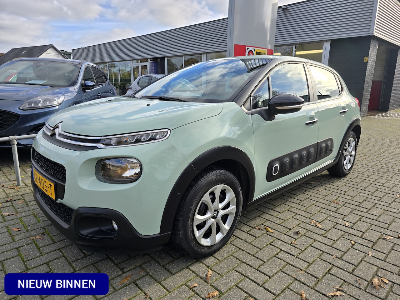 Citroën C3 - 1.2 PureTech / Apple Carplay / Camera / Keyless Entry - AutoWereld.nl