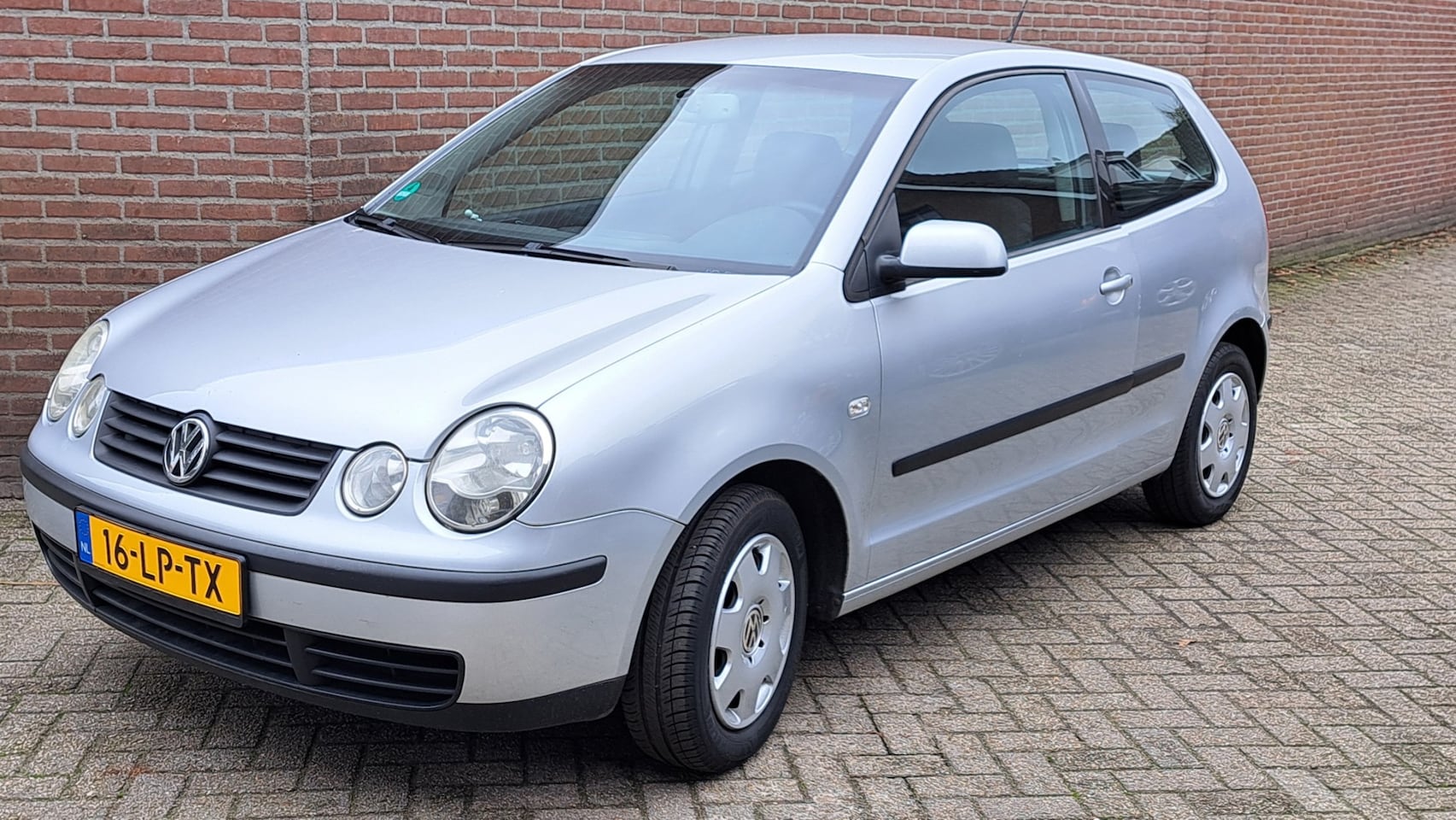 Volkswagen Polo - 1.2-12V Comfortline 1.2-12V Comfortline - AutoWereld.nl