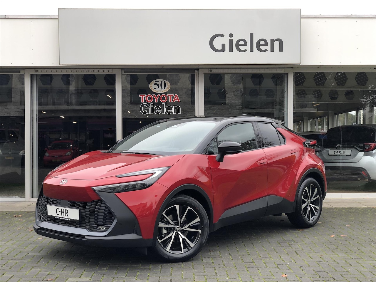 Toyota C-HR - 2.0 High Power Hybrid First Edition | Groot scherm, Dodehoekherkenning, Stoel + Stuurverwa - AutoWereld.nl