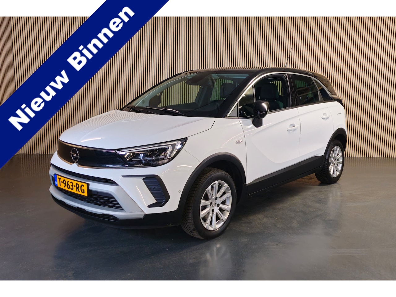 Opel Crossland - 1.2 Turbo Elegance - Stoel/Stuurverwarming - AppleCarplay/Android Auto - Two-tone - AutoWereld.nl