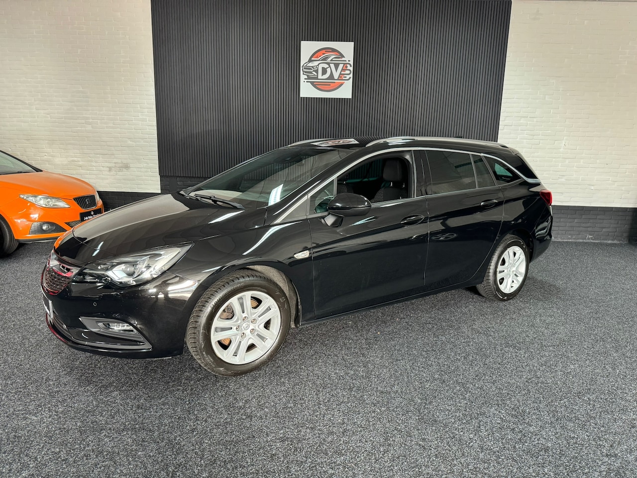 Opel Astra Sports Tourer - 1.6 Innovation FULL LED, NAV, CR CONTROL - AutoWereld.nl