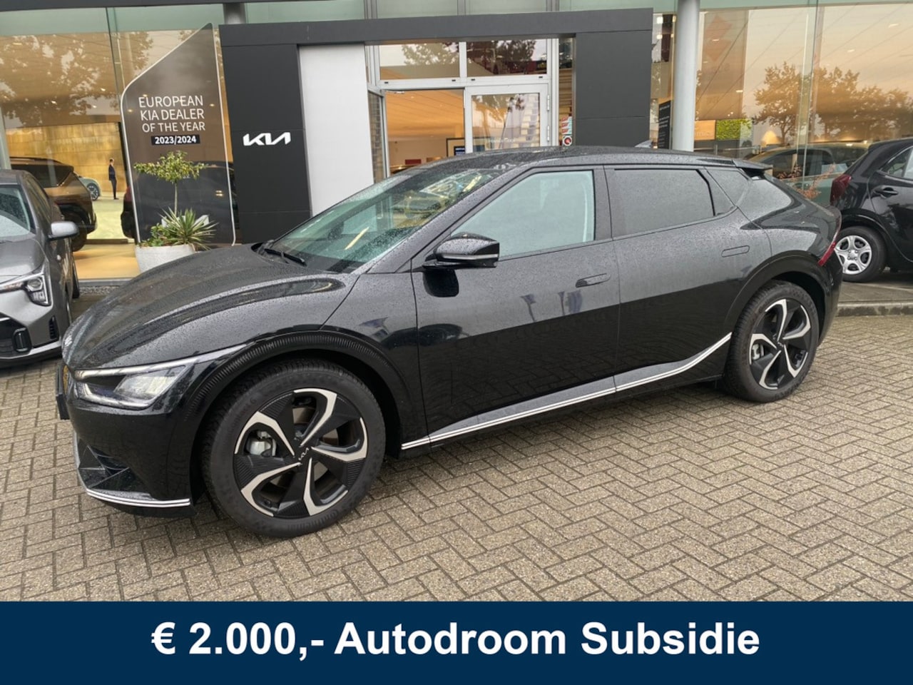 Kia EV6 - Plus Advanced 77.4 kWh 20 inch // open dak  info roel 0492 588951 - AutoWereld.nl